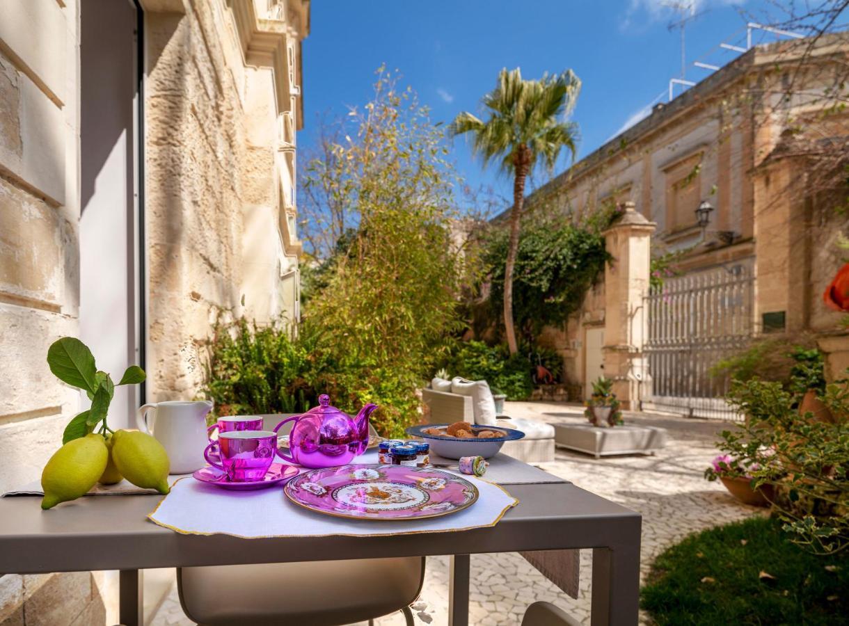 Dimora Storica Muratore Lecce Exterior photo